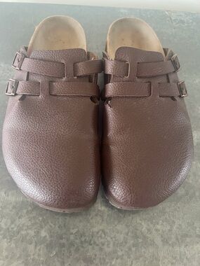 Birkenstock sandals . Woman’s or men’s. Birki’s